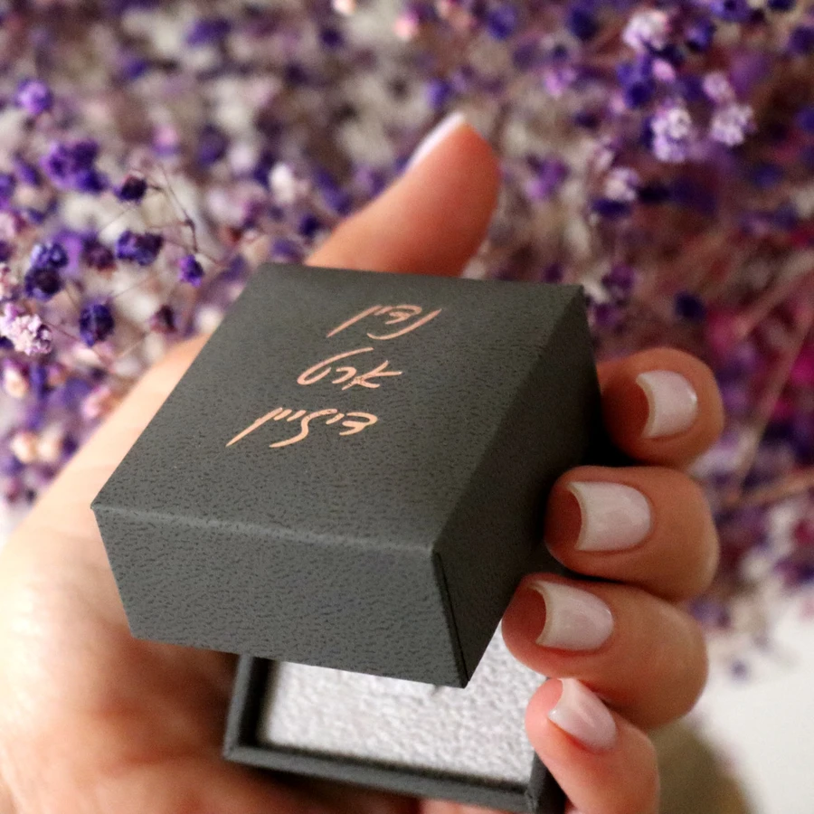 שרשרת טיפה עם אותיות של שמות ילדים או נכדים לאמא או סבתא