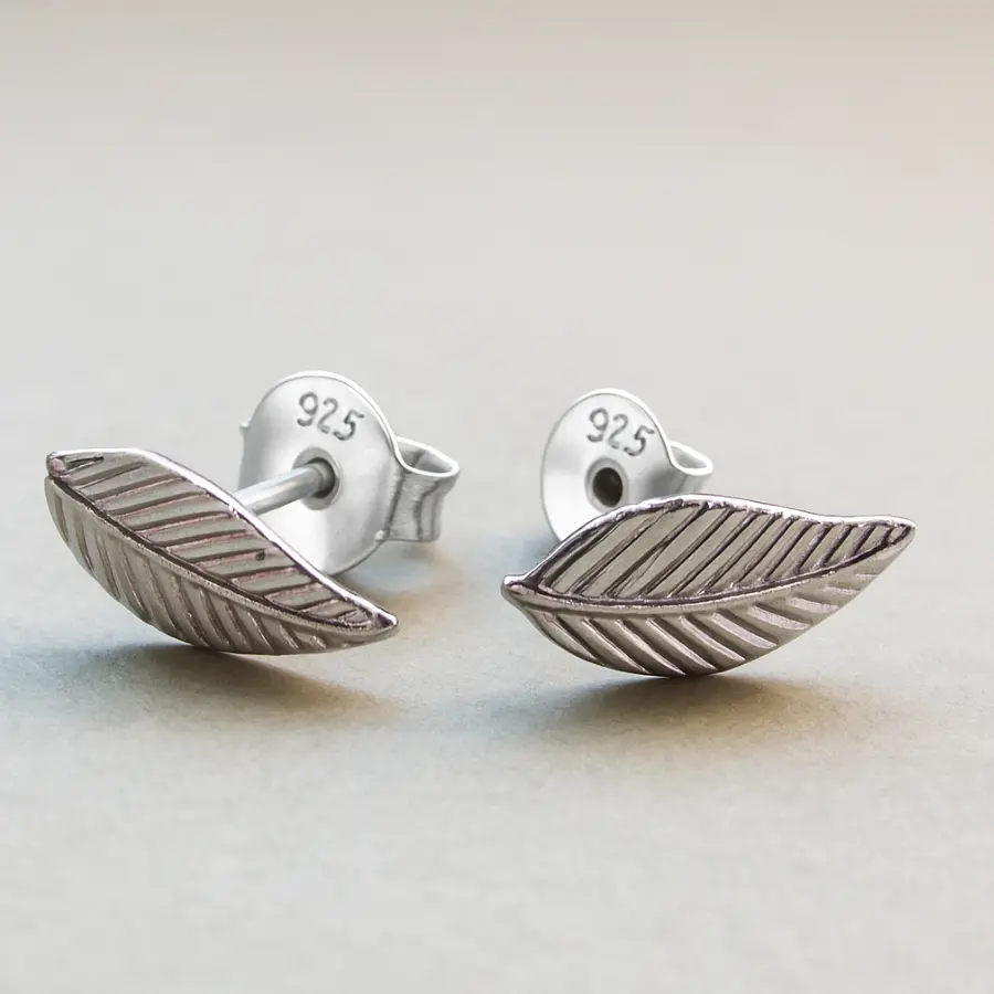 עגילי עלים צמודים לאוזן בכסף