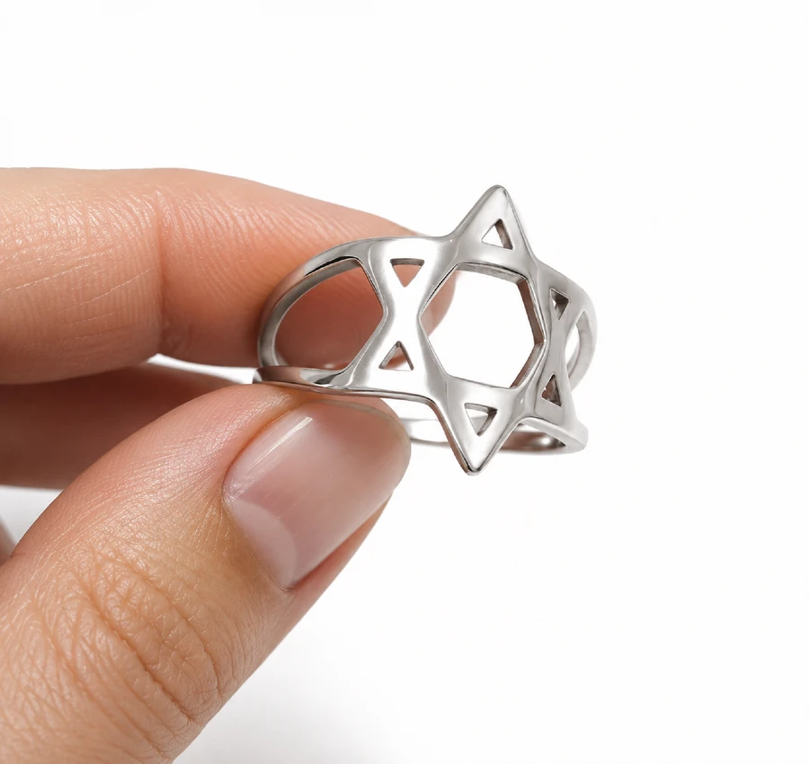 טבעת לאישה בצורת מגן דוד
