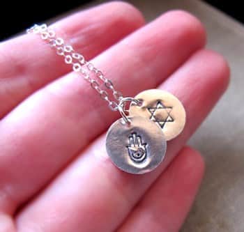 שרשרת עם תליון חמסה ומגן דוד