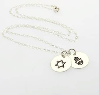 שרשרת עם תליון חמסה ומגן דוד