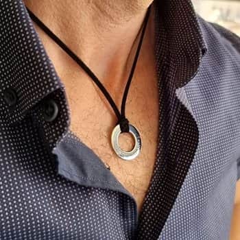 שרשראות חריטה לגברים