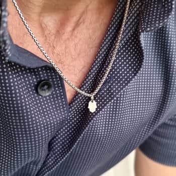 שרשרת תליון חמסה קטנה לגבר