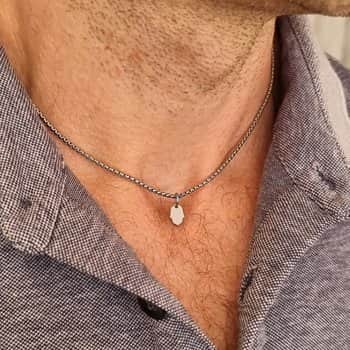 תליוןם חמסה קטן לגברים
