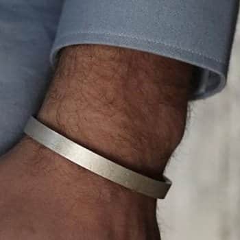 צמיד בנגל לגבר בגימור כסף מט