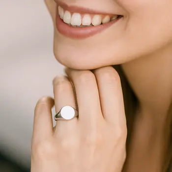 טבעת חותם לאישה עם חריטה אישית